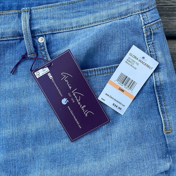 NWT Gloria Vanderbilt Morocco Mid Rise Bermuda Denim Shorts - Picture 3 of 7